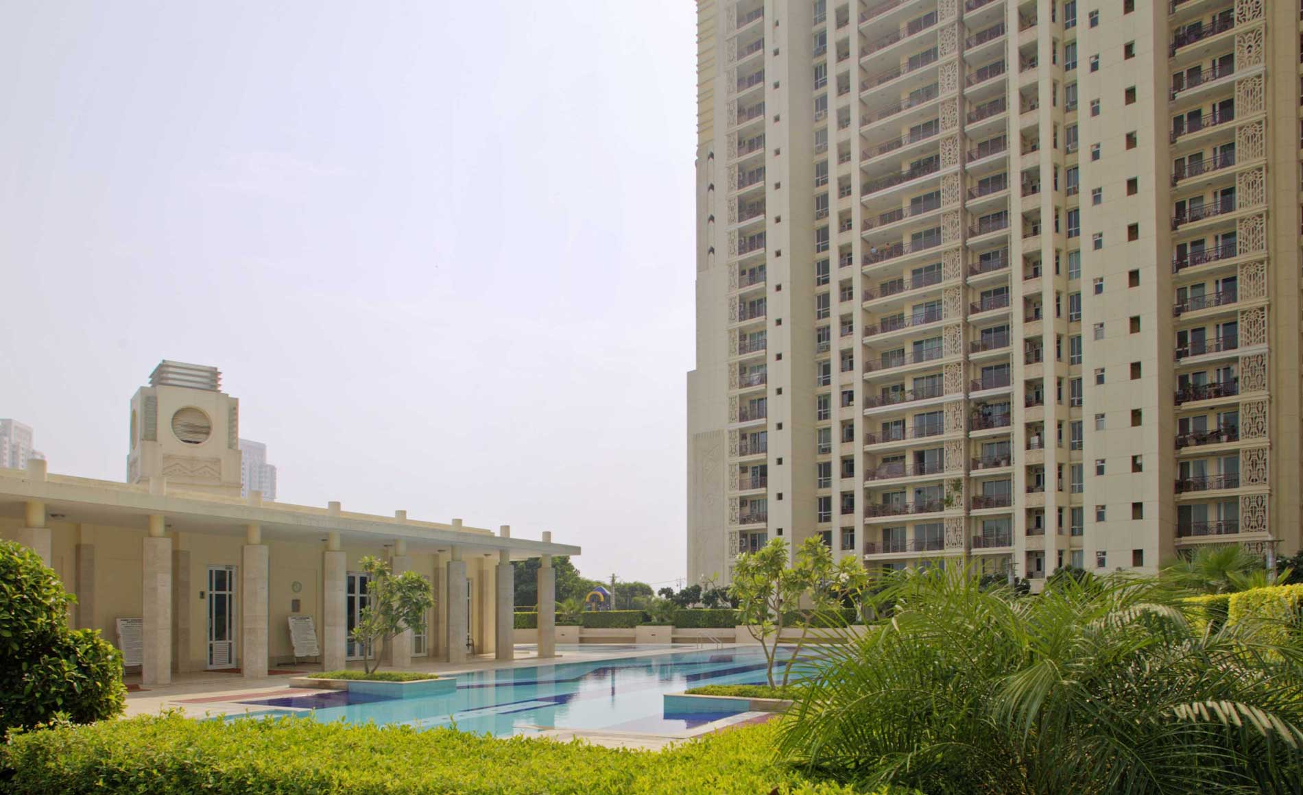 DLF The Summit 3