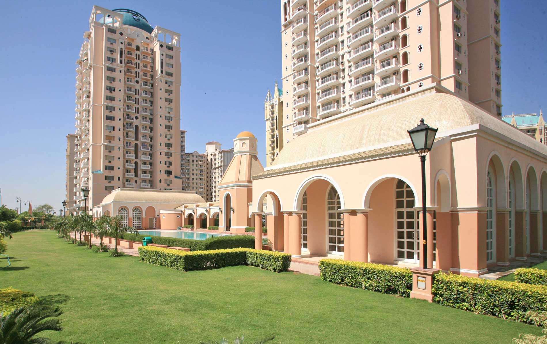 DLF Trinity Towers 2