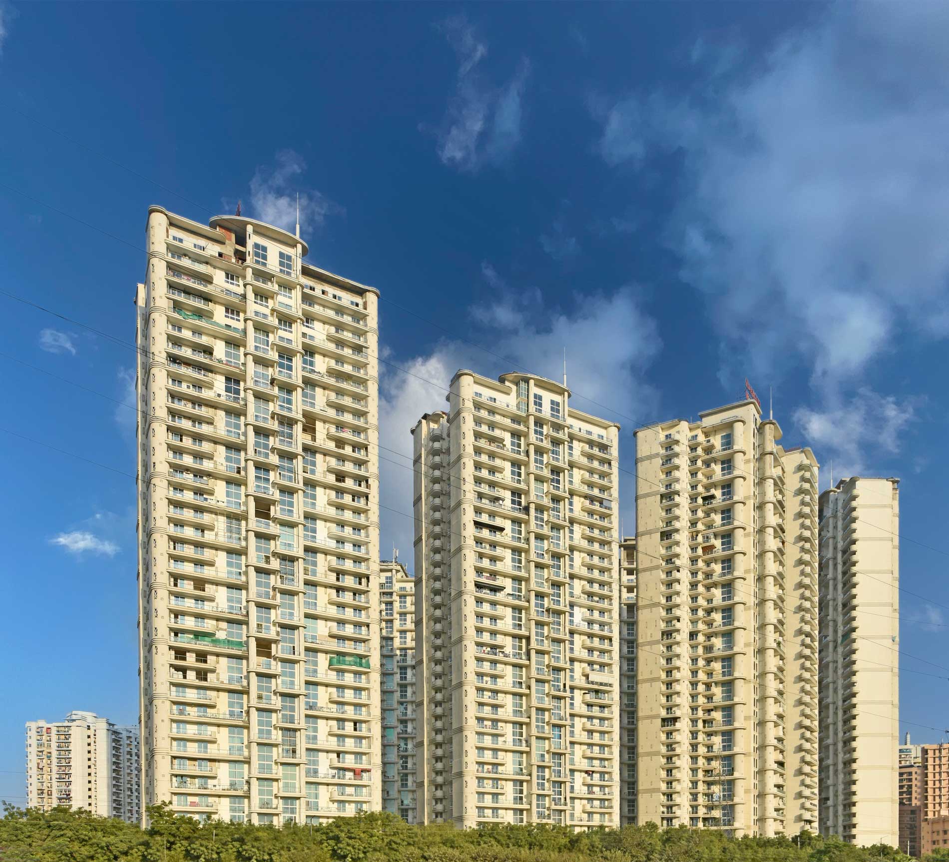 Mahagun Mezzaria 7